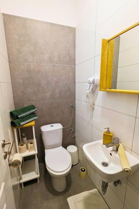 Cozy Ensuite Room In Zagreb Center Buitenkant foto